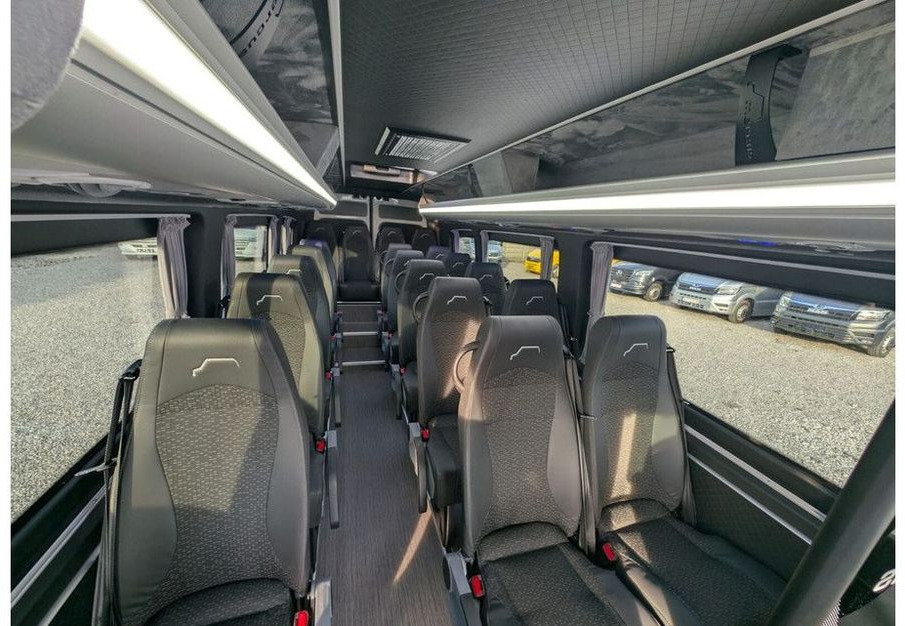 Minibus, Passenger van Volkswagen Crafter: picture 15