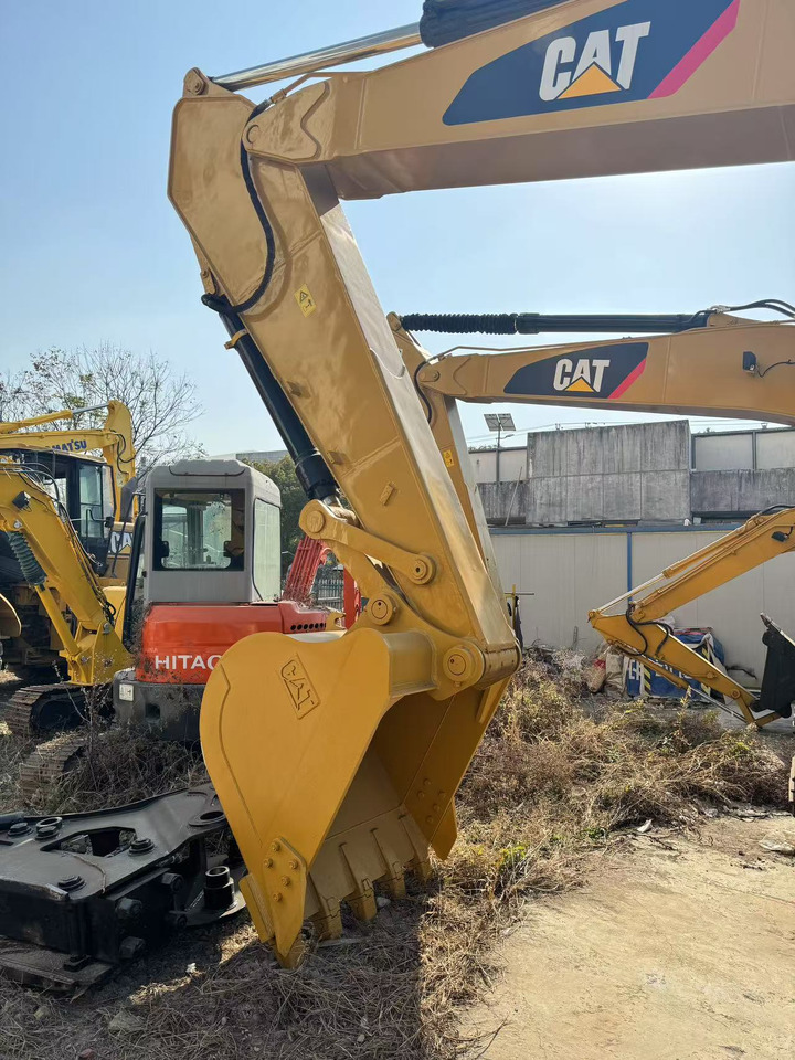 CAT 330D - Crawler excavator: picture 5 CAT 330D - Crawler excavator: picture 5