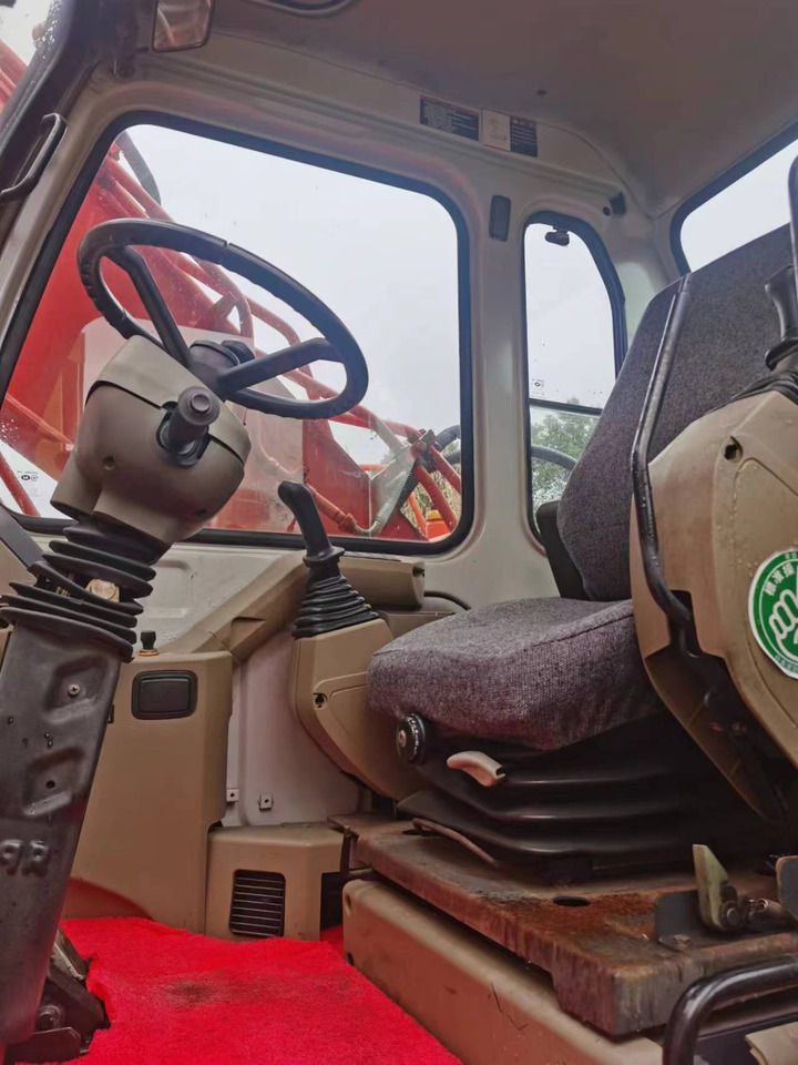 DOOSAN DH150W-7 - Wheel excavator: picture 3 DOOSAN DH150W-7 - Wheel excavator: picture 3