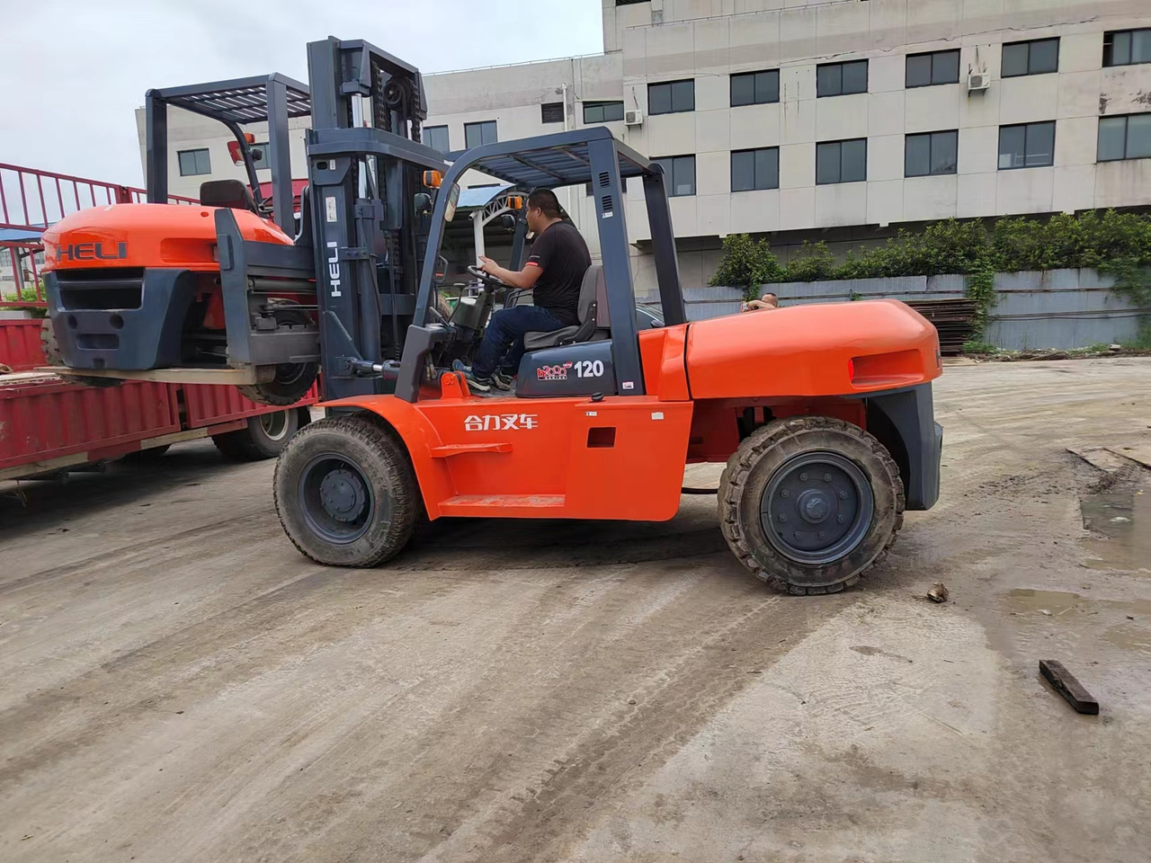 HELI 10ton - Diesel forklift: picture 5 HELI 10ton - Diesel forklift: picture 5