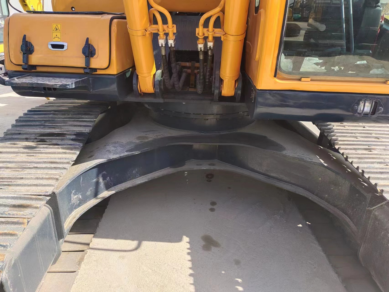 HYUNDAI 220LC-9S 305LC-9T 385LC-9T - Crawler excavator: picture 4 HYUNDAI 220LC-9S 305LC-9T 385LC-9T - Crawler excavator: picture 4