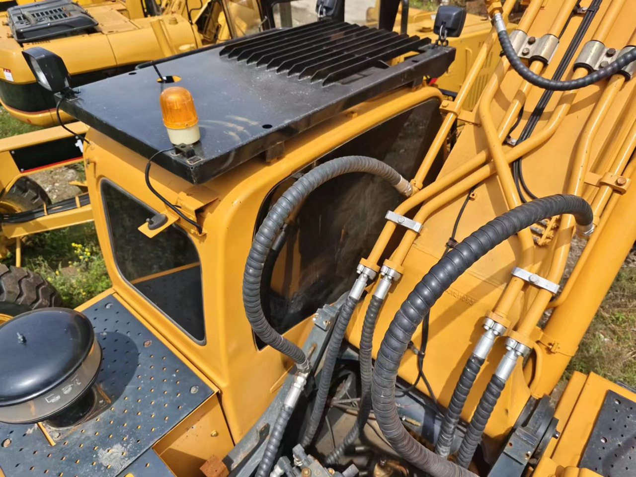 HYUNDAI R385LC-9T - Crawler excavator: picture 5 HYUNDAI R385LC-9T - Crawler excavator: picture 5