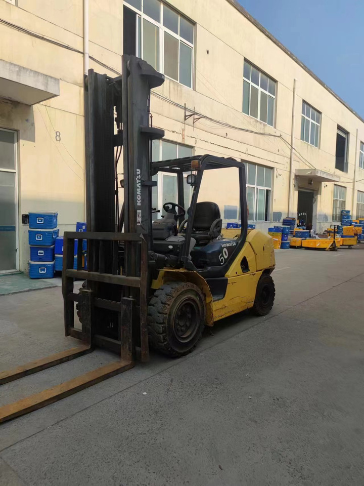 KOMATSU FD50 original - Diesel forklift: picture 3 KOMATSU FD50 original - Diesel forklift: picture 3
