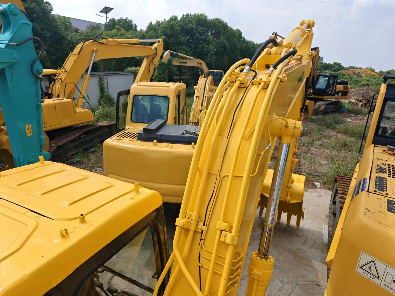 KOMATSU PC120-6 - Crawler excavator: picture 2 KOMATSU PC120-6 - Crawler excavator: picture 2