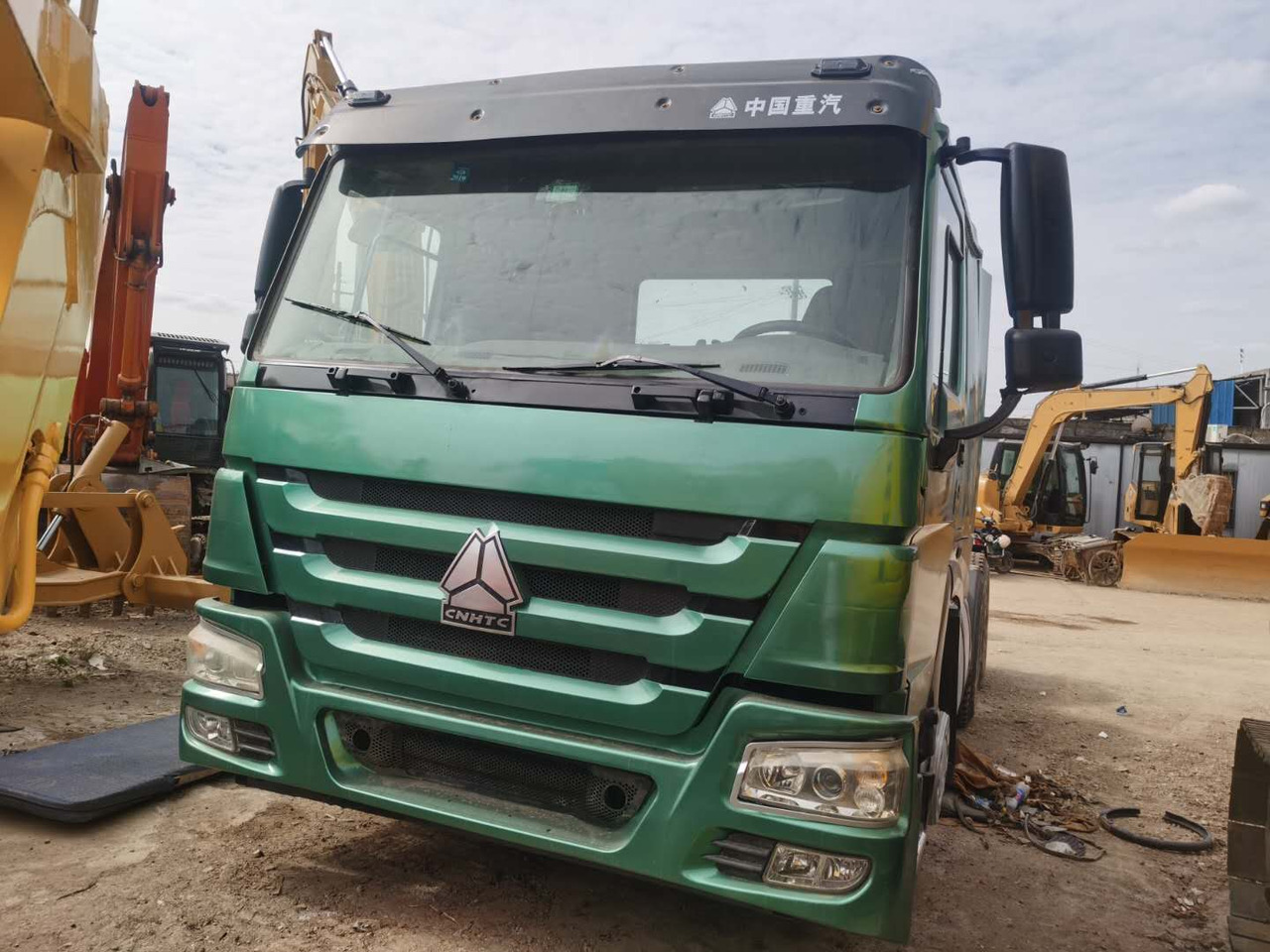 HOWO truck - Tractor unit: picture 2 HOWO truck - Tractor unit: picture 2