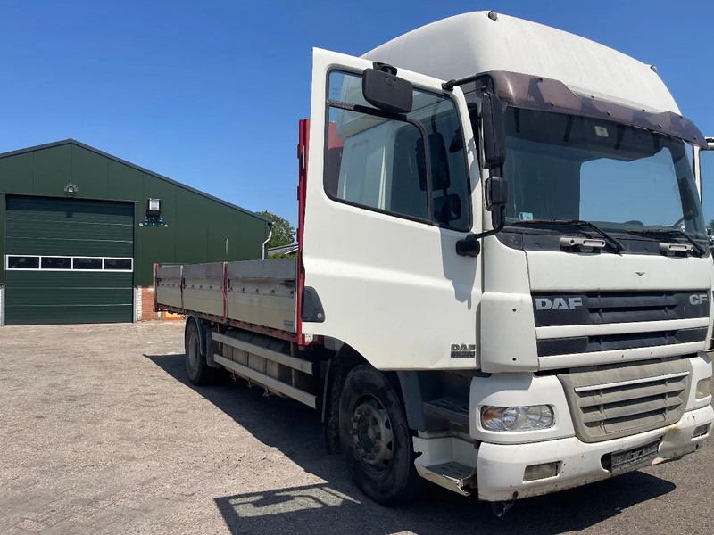 DAF CF 85 FLATBED TRUCK - Dropside/ Flatbed truck: picture 1 DAF CF 85 FLATBED TRUCK - Dropside/ Flatbed truck: picture 1