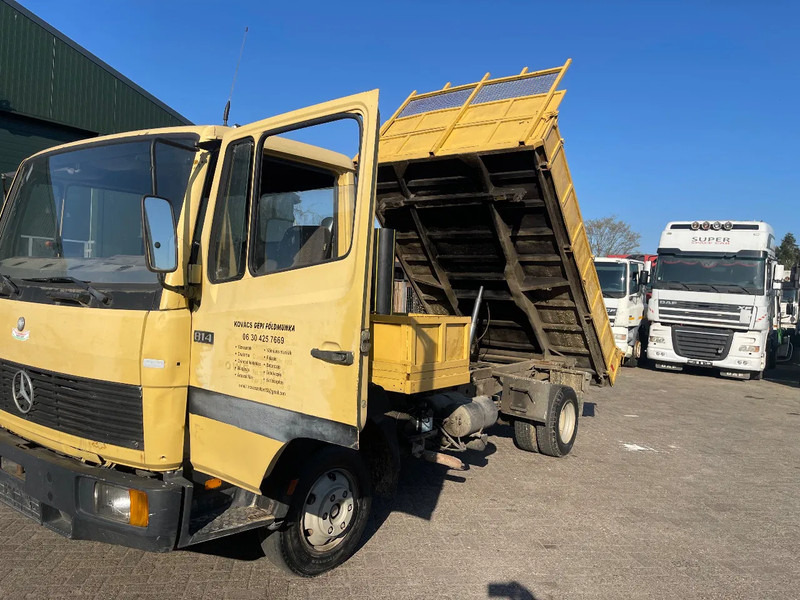 Mercedes-Benz SK 814 Tipper - Tipper: picture 2 Mercedes-Benz SK 814 Tipper - Tipper: picture 2