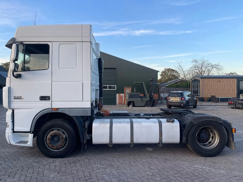DAF XF 105.510 Tractor - Tractor unit: picture 5 DAF XF 105.510 Tractor - Tractor unit: picture 5