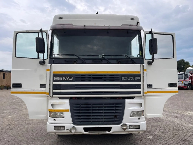 DAF XF 95.430 Tractor unit - Tractor unit: picture 2 DAF XF 95.430 Tractor unit - Tractor unit: picture 2