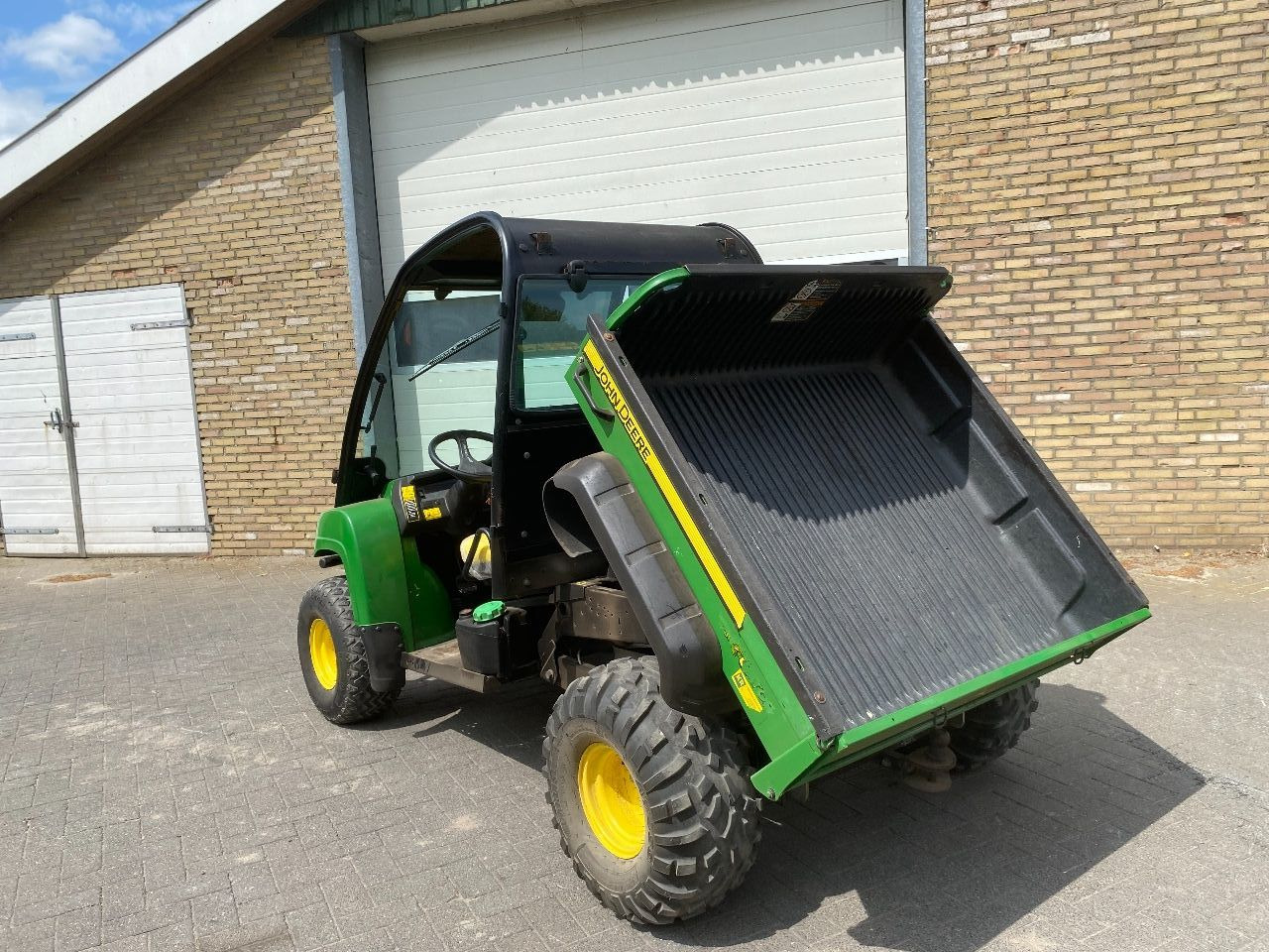 John Deere HPX 4X4 - ATV/ Quad: picture 2 John Deere HPX 4X4 - ATV/ Quad: picture 2