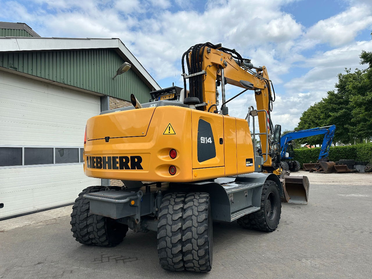 Liebherr A914 - Wheel excavator: picture 3 Liebherr A914 - Wheel excavator: picture 3