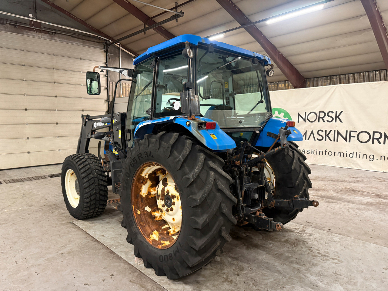 New Holland T5060 - Farm tractor: picture 3 New Holland T5060 - Farm tractor: picture 3