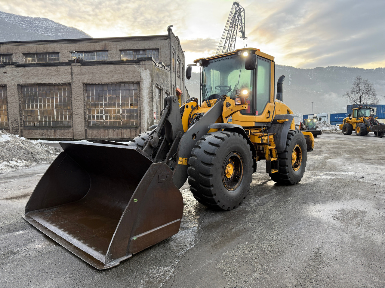 Volvo L70G - Wheel loader: picture 1 Volvo L70G - Wheel loader: picture 1