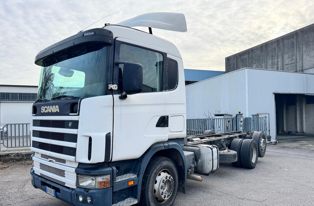 Motrice Scania R124 - 420 - 2002 (6X2) - Cab chassis truck: picture 1 Motrice Scania R124 - 420 - 2002 (6X2) - Cab chassis truck: picture 1