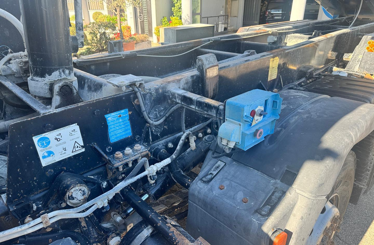 Tipper RIBALTABILE MAN TGA 41.480 (8X4): picture 12 Tipper RIBALTABILE MAN TGA 41.480 (8X4): picture 12