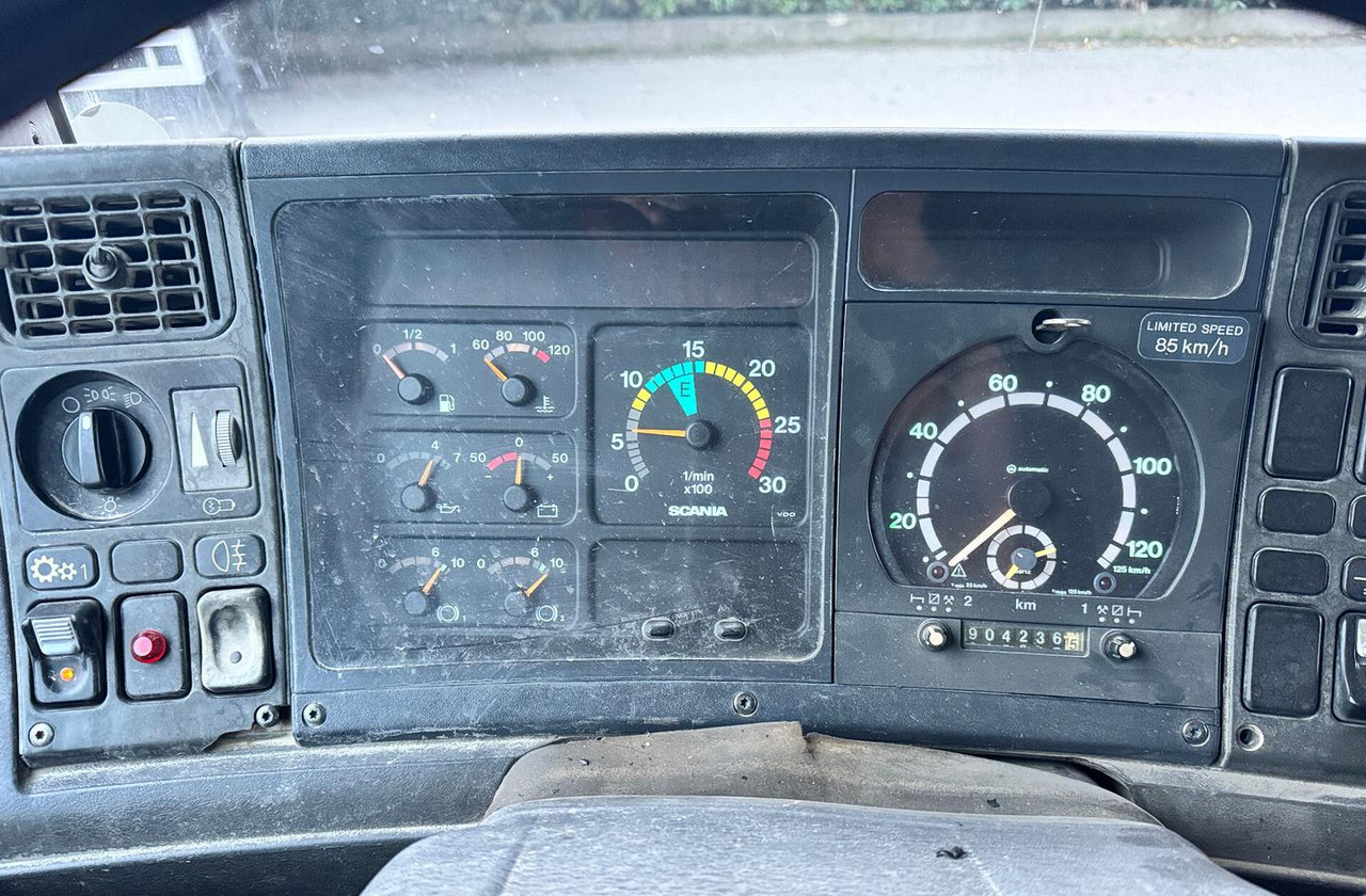 Scania R124/470 Ribaltabile 8X4 - Tipper: picture 5 Scania R124/470 Ribaltabile 8X4 - Tipper: picture 5