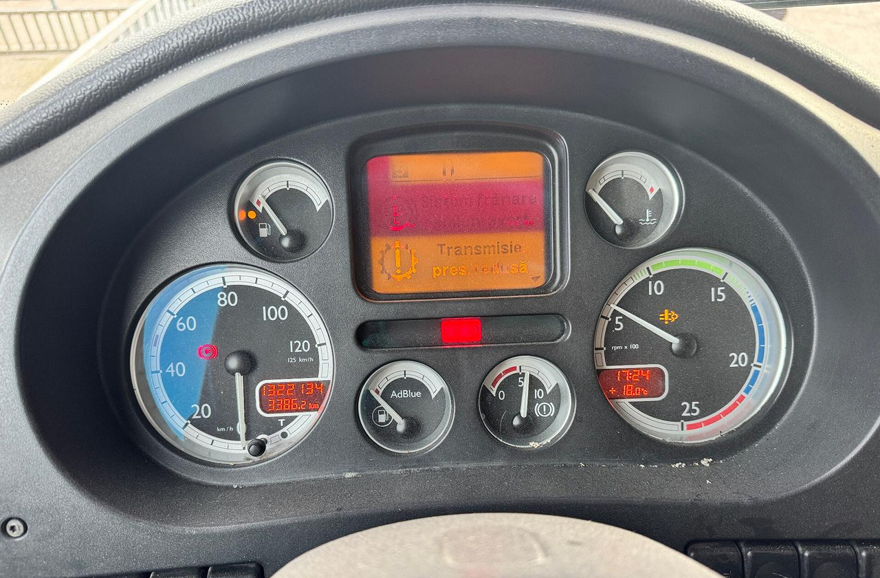 Tractor unit DAF XF 105.460 - 2010 - AUTOMATICO: picture 7 Tractor unit DAF XF 105.460 - 2010 - AUTOMATICO: picture 7