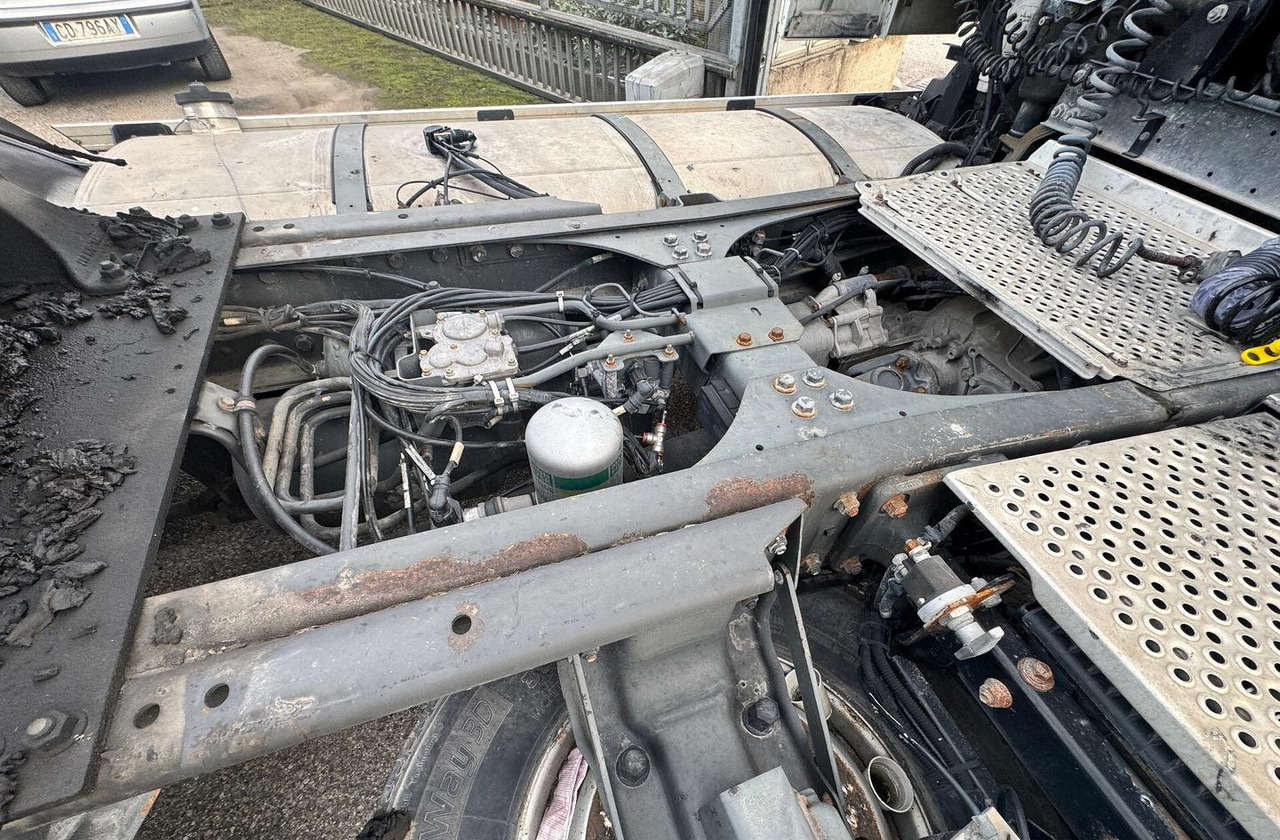 Tractor unit DAF XF 105.460 - 2010 - AUTOMATICO: picture 16 Tractor unit DAF XF 105.460 - 2010 - AUTOMATICO: picture 16