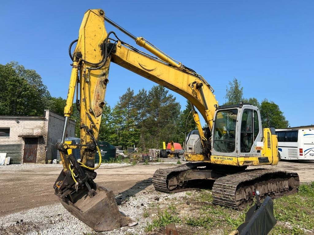 NEW HOLLAND KOBELCO E235BSRLC-2 - Crawler excavator: picture 1 NEW HOLLAND KOBELCO E235BSRLC-2 - Crawler excavator: picture 1