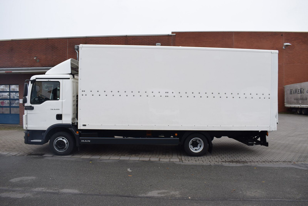 MAN TGL 8.220 Koffer LBW Klima EURO6 Luftfederung - Closed box van: picture 3 MAN TGL 8.220 Koffer LBW Klima EURO6 Luftfederung - Closed box van: picture 3