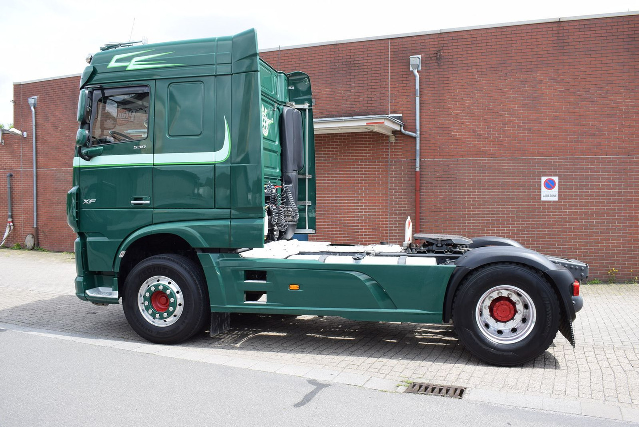 DAF XF 530 FT Retarder Leder Standklima Hydraulik - Tractor unit: picture 3 DAF XF 530 FT Retarder Leder Standklima Hydraulik - Tractor unit: picture 3