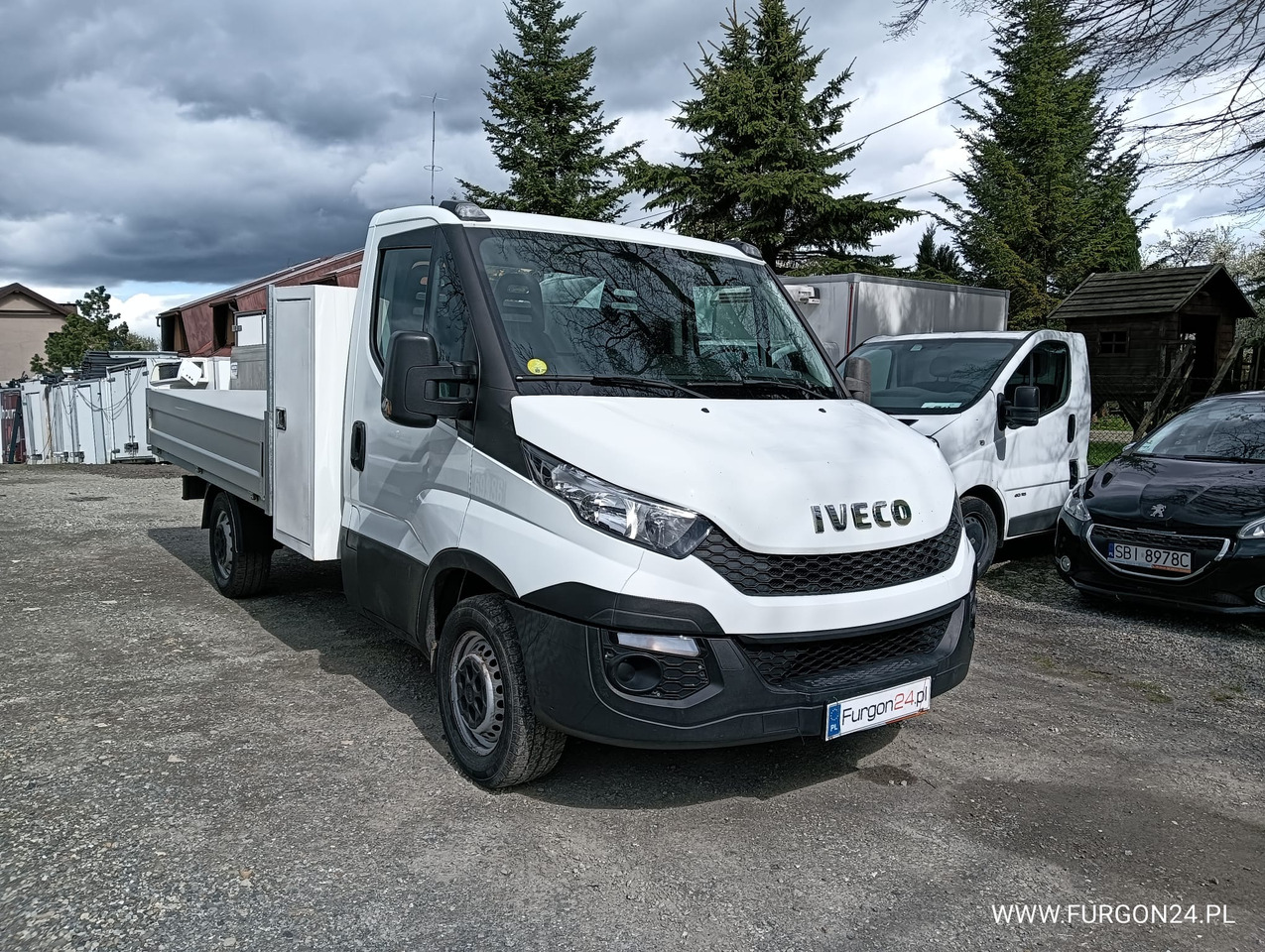 IVECO DAILY 35S11 SKRZYNIA PAKA SKRZYNKA NARZĘDZIOWA NR 727 - Open body delivery van: picture 3 IVECO DAILY 35S11 SKRZYNIA PAKA SKRZYNKA NARZĘDZIOWA NR 727 - Open body delivery van: picture 3