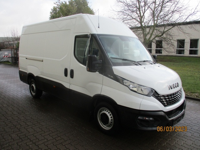 IVECO Daily 35S16V - Panel van: picture 2 IVECO Daily 35S16V - Panel van: picture 2