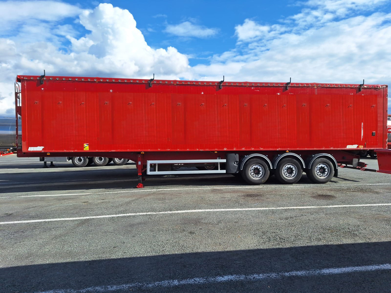 BENALU - Tipper semi-trailer: picture 4 BENALU - Tipper semi-trailer: picture 4