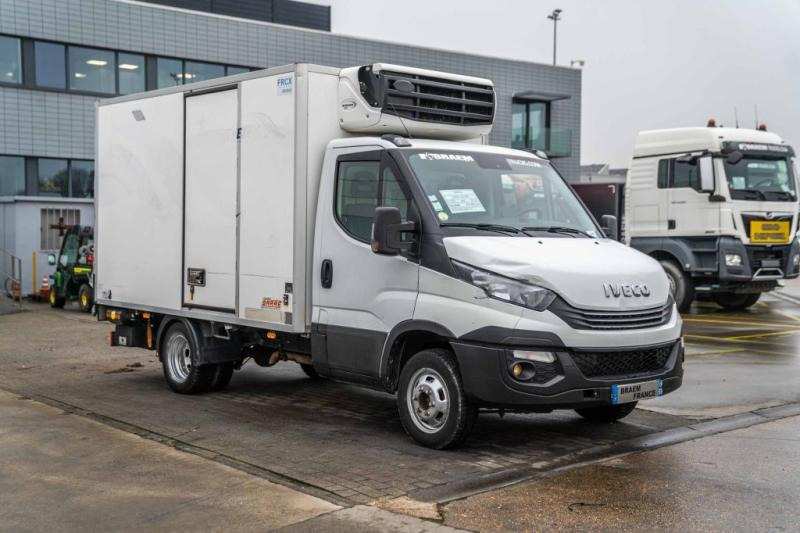 Iveco DAILY 35.180 +CARRIER + DHOLLANDIA - Refrigerated delivery van: picture 2 Iveco DAILY 35.180 +CARRIER + DHOLLANDIA - Refrigerated delivery van: picture 2