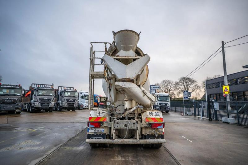 MAN TGS 32.360 BB+ LIEBHERR 9m3 - Concrete mixer truck: picture 5 MAN TGS 32.360 BB+ LIEBHERR 9m3 - Concrete mixer truck: picture 5