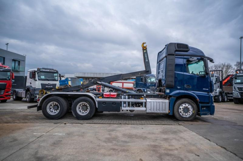 Mercedes ACTROS 2648 -6X2+GARNIER THM 20U 6000 - Hook lift truck: picture 3 Mercedes ACTROS 2648 -6X2+GARNIER THM 20U 6000 - Hook lift truck: picture 3