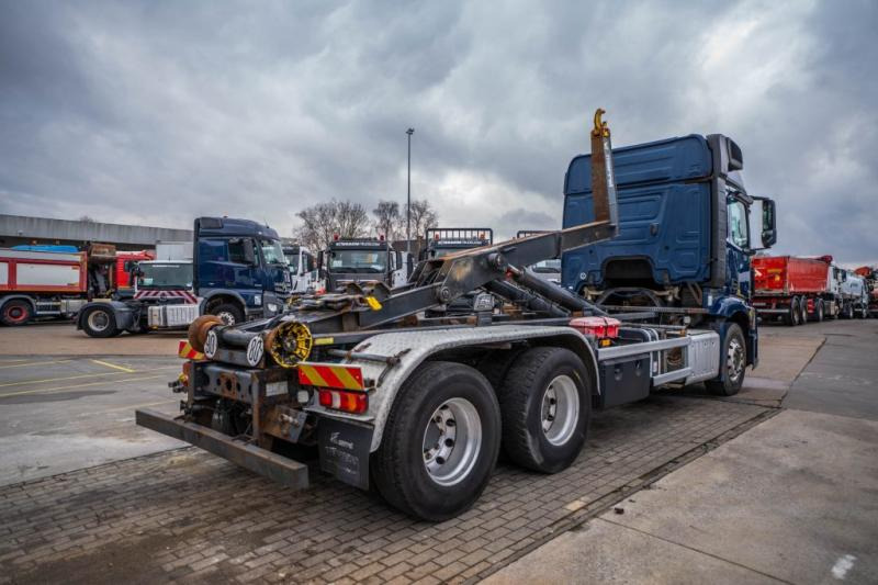 Mercedes ACTROS 2648 -6X2+GARNIER THM 20U 6000 - Hook lift truck: picture 4 Mercedes ACTROS 2648 -6X2+GARNIER THM 20U 6000 - Hook lift truck: picture 4