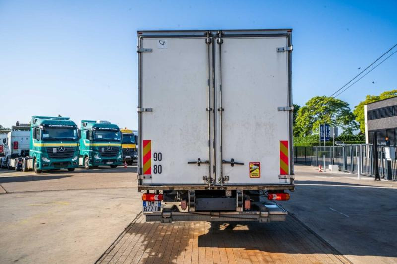 Renault D 16 WIDE 250 DXI +DHOLLANDIA - Box truck: picture 5 Renault D 16 WIDE 250 DXI +DHOLLANDIA - Box truck: picture 5