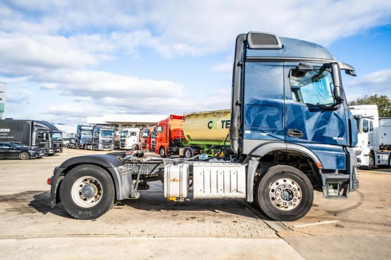 Mercedes AROCS 1843 LS ( NO ACTROS)+BIG AXLE +HYDR. - Tractor unit: picture 3 Mercedes AROCS 1843 LS ( NO ACTROS)+BIG AXLE +HYDR. - Tractor unit: picture 3