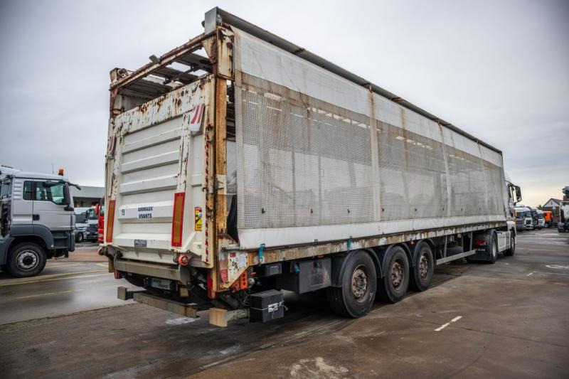 Trouillet VOLAILLE/GEFLÛGEL/POULTRY+HAYON - Curtainsider semi-trailer: picture 3 Trouillet VOLAILLE/GEFLÛGEL/POULTRY+HAYON - Curtainsider semi-trailer: picture 3