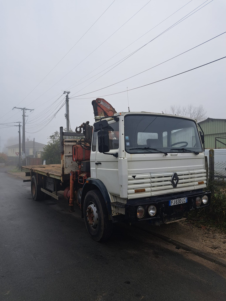 RENAULT  - Dropside/ Flatbed truck: picture 1 RENAULT  - Dropside/ Flatbed truck: picture 1