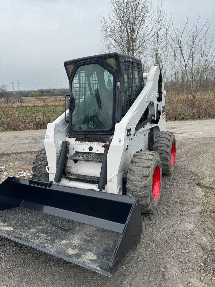 Bobcat S 300 - Skid steer loader: picture 2 Bobcat S 300 - Skid steer loader: picture 2
