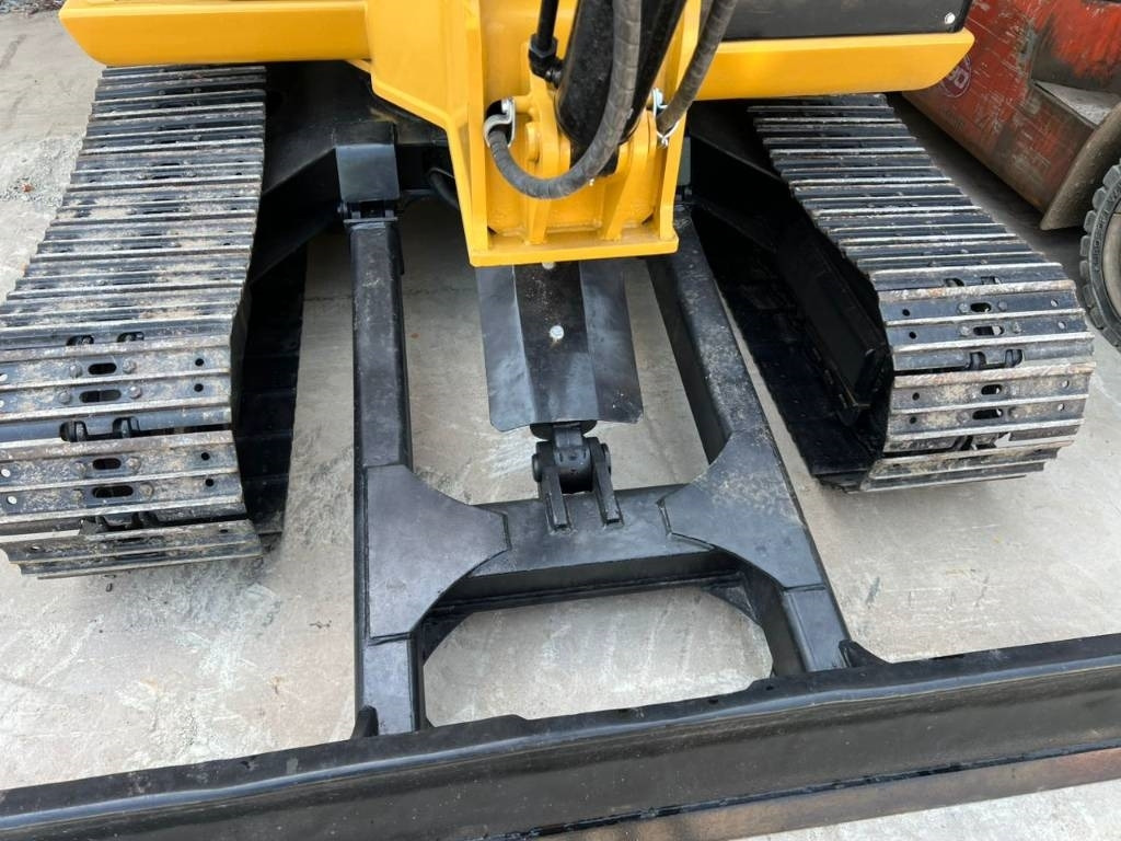 CAT 305.5 - Crawler excavator: picture 3 CAT 305.5 - Crawler excavator: picture 3