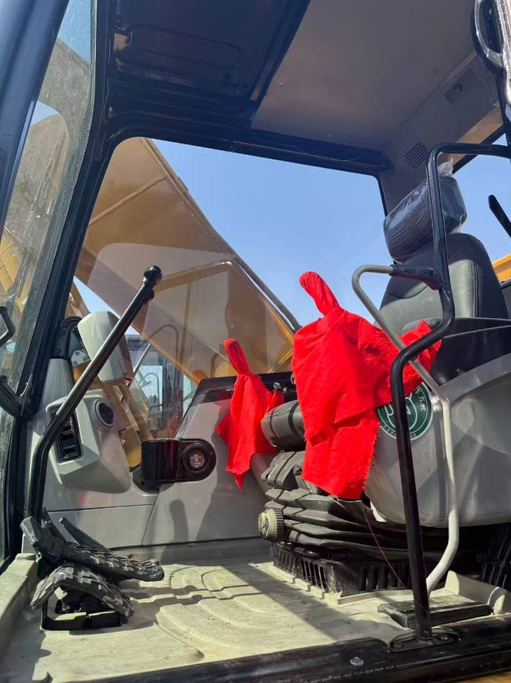 CAT 320 C - Crawler excavator: picture 3 CAT 320 C - Crawler excavator: picture 3