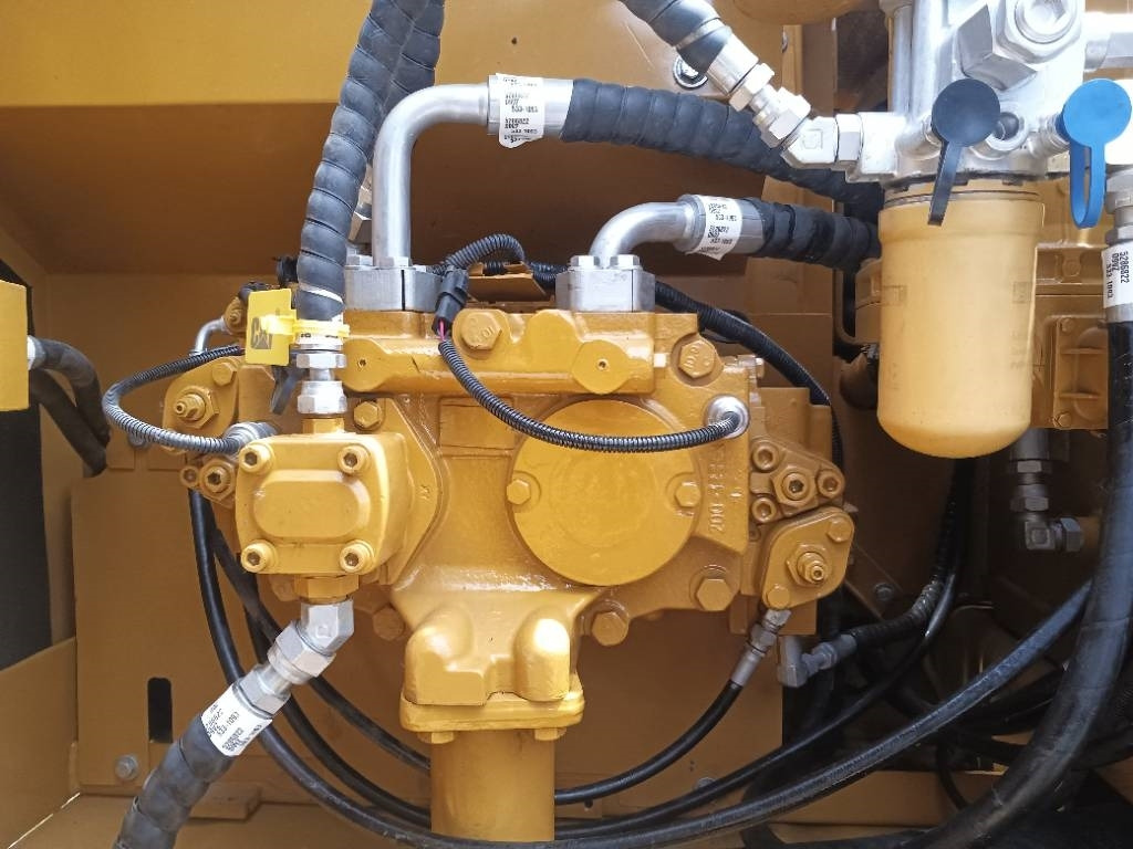 CAT 320D2 - Crawler excavator: picture 5 CAT 320D2 - Crawler excavator: picture 5