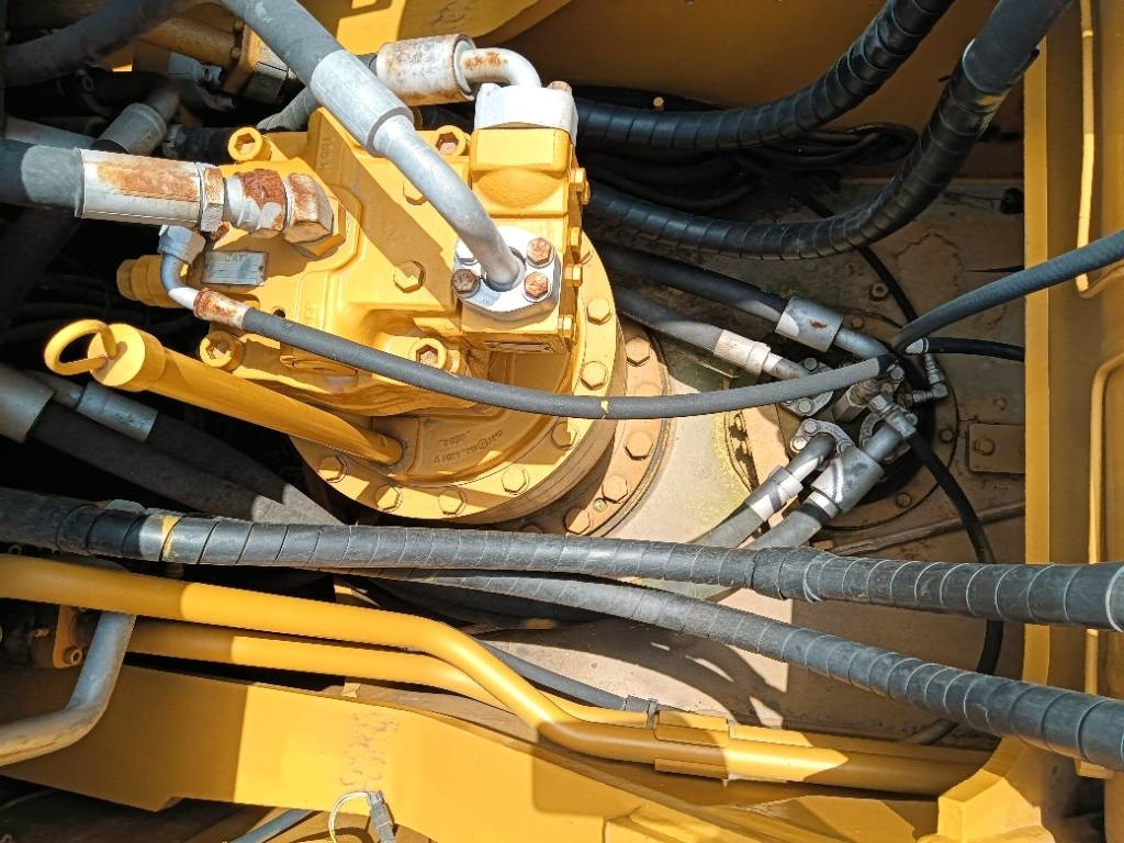 New Crawler excavator CAT 325 D: picture 7