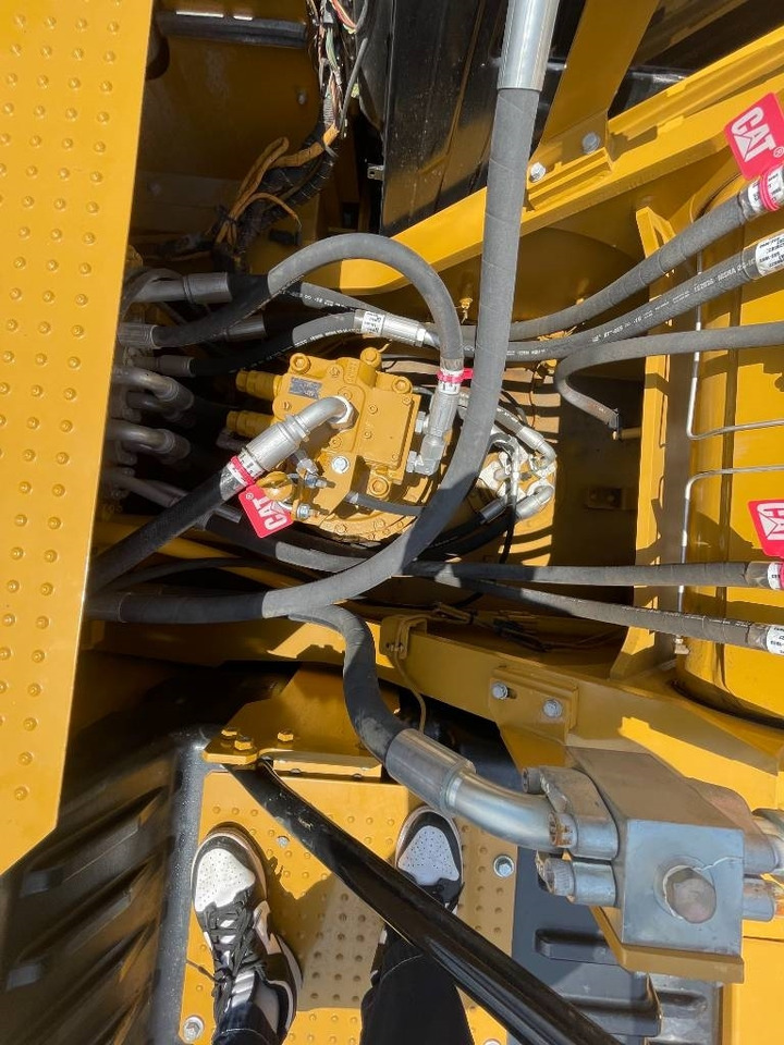 CAT 330GC - Crawler excavator: picture 3 CAT 330GC - Crawler excavator: picture 3