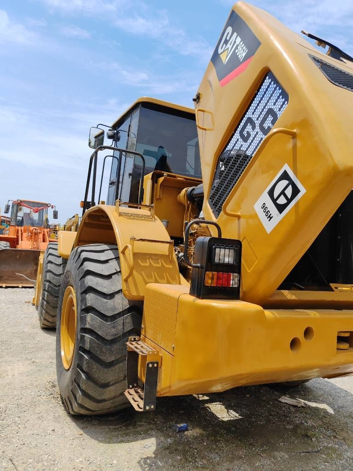 CAT 966 H - Crawler excavator: picture 3 CAT 966 H - Crawler excavator: picture 3