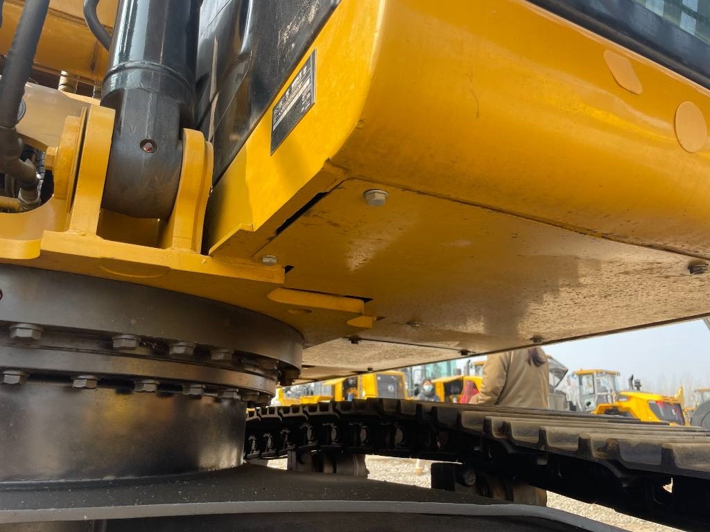 CAT CAT315D2GC - Crawler excavator: picture 4 CAT CAT315D2GC - Crawler excavator: picture 4