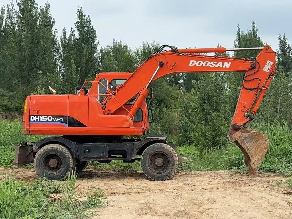 Doosan DH 150 W-7 - Wheel excavator: picture 2 Doosan DH 150 W-7 - Wheel excavator: picture 2