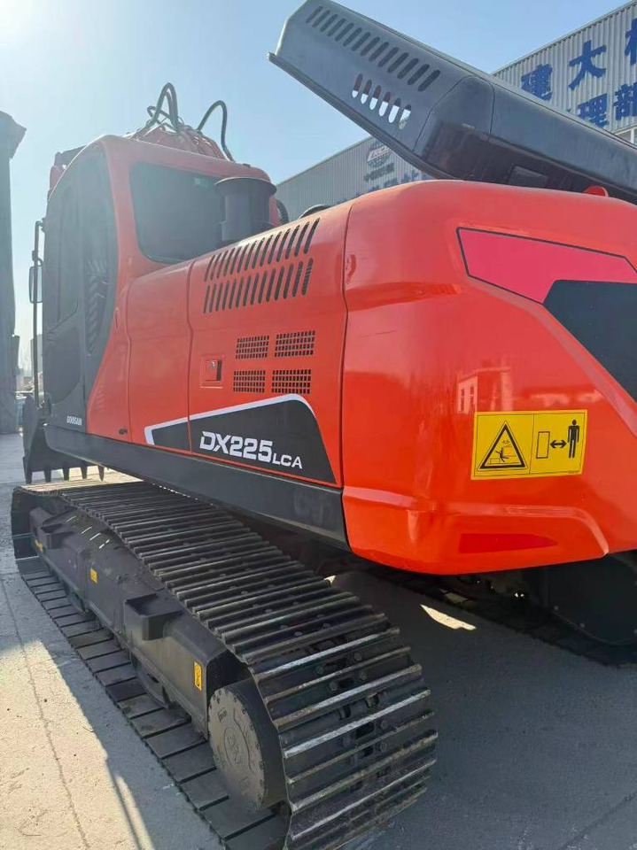 Doosan DX 225 LCA - Crawler excavator: picture 4 Doosan DX 225 LCA - Crawler excavator: picture 4