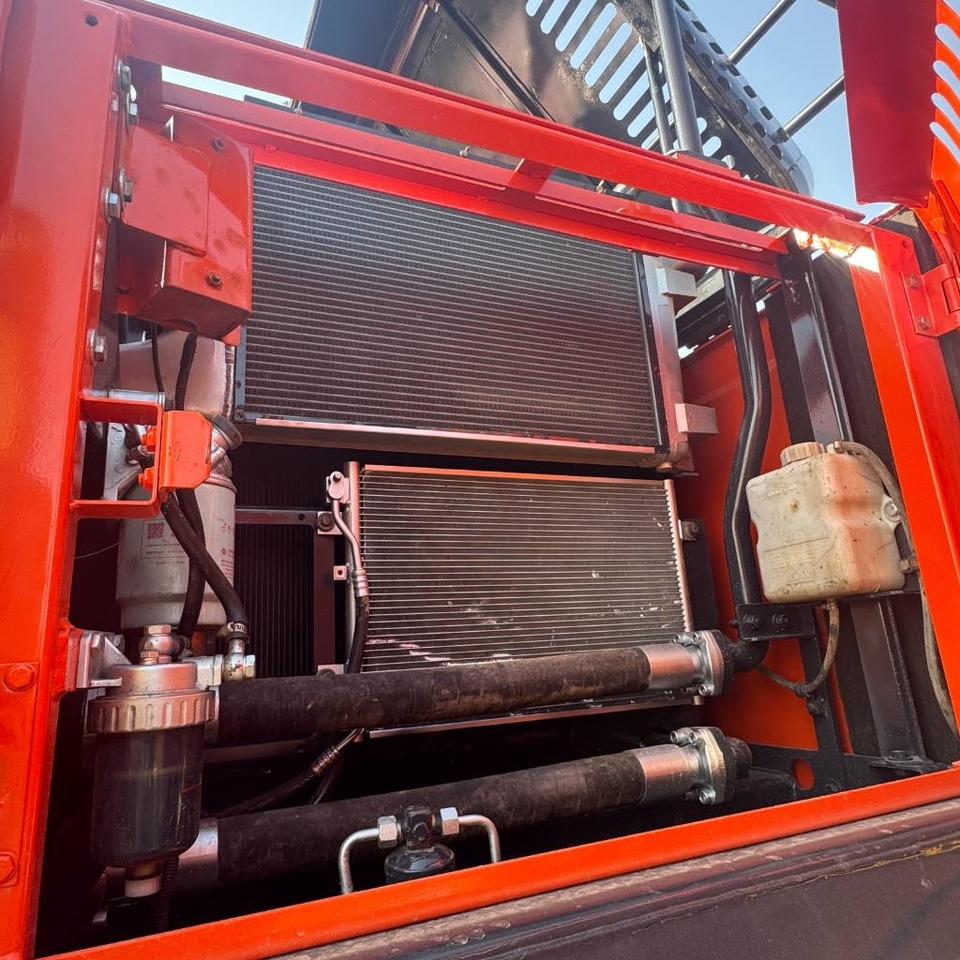 Doosan DX 300 - Crawler excavator: picture 3 Doosan DX 300 - Crawler excavator: picture 3