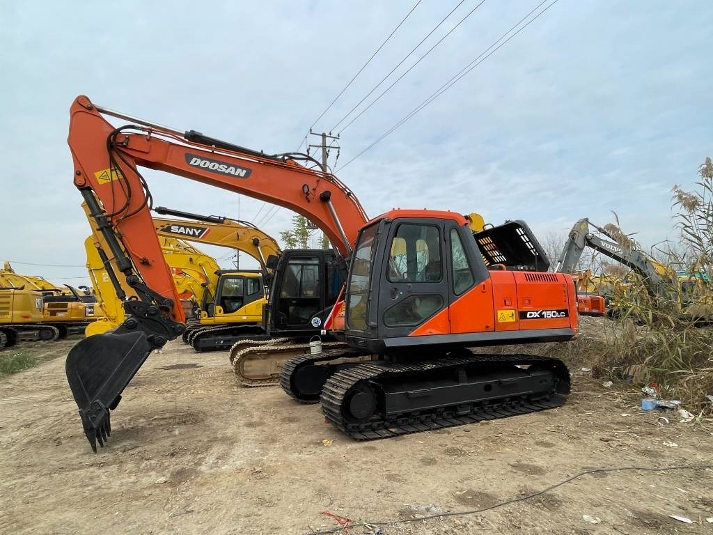 Doosan dx150 - Crawler excavator: picture 3 Doosan dx150 - Crawler excavator: picture 3
