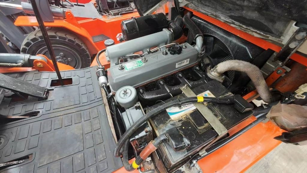 Heli CPC 30 - Diesel forklift: picture 4 Heli CPC 30 - Diesel forklift: picture 4