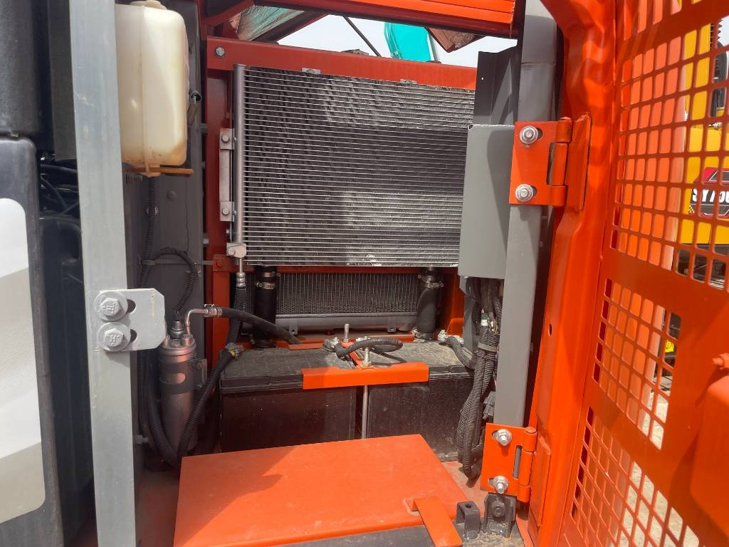 Hitachi ZX 70 - Mini excavator: picture 4 Hitachi ZX 70 - Mini excavator: picture 4